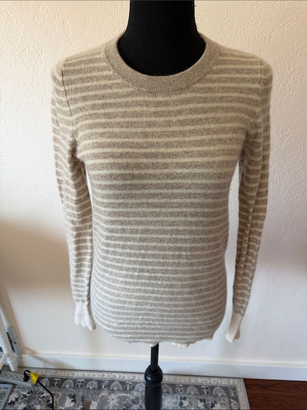EUC WHITE + WARREN Striped Crewneck Sweater in Beige and Cream SIZE SMALL